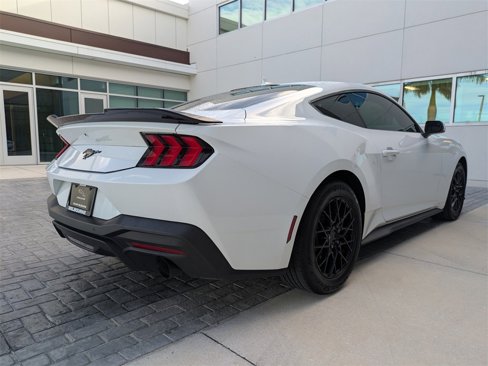 Used 2024 Ford Mustang Coupe image 5