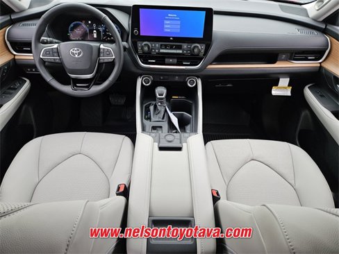 New 2026 Toyota Grand Highlander Limited image 8