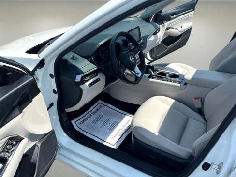 Used 2020 Nissan Altima 2.5 SV image 10