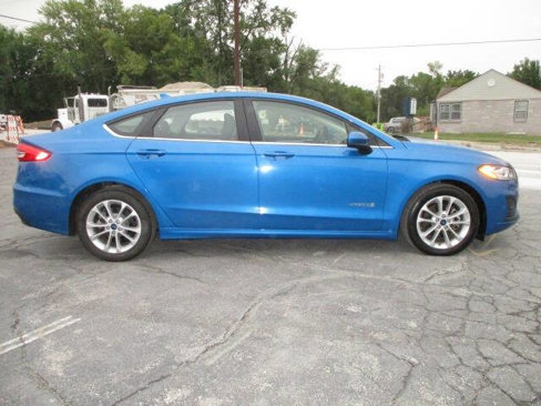Used 2019 Ford Fusion SE image 7