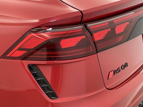 New 2025 Audi RS Q8 performance image 16
