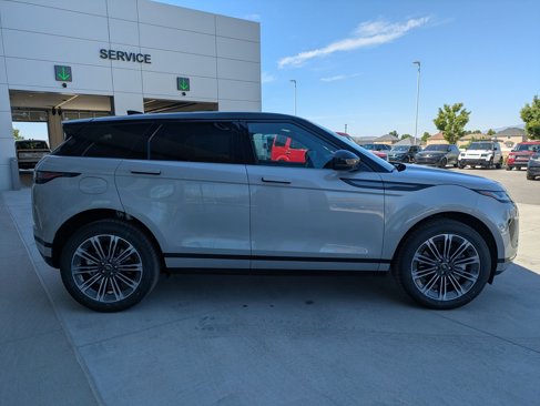 New 2026 Land Rover Range Rover Evoque S image 4