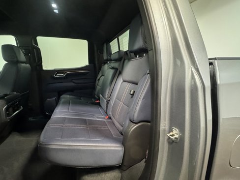 Used 2024 Chevrolet Silverado 1500 High Country image 8