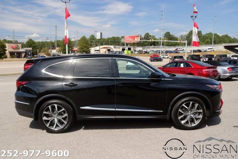 Used 2023 Acura MDX SH-AWD w/ Technology Package image 4