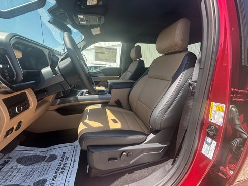 New 2025 Ford F250 Lariat image 26