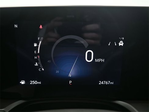 Used 2024 Buick Encore GX Sport Touring image 9