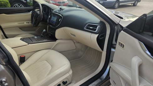 Used 2018 Maserati Ghibli GranLusso image 31