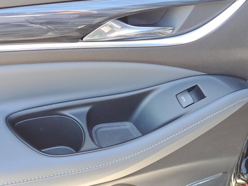 Used 2024 Buick Enclave Essence w/ Sport Touring Edition image 13