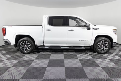 Used 2024 GMC Sierra 1500 SLT w/ SLT Premium Plus Package image 9
