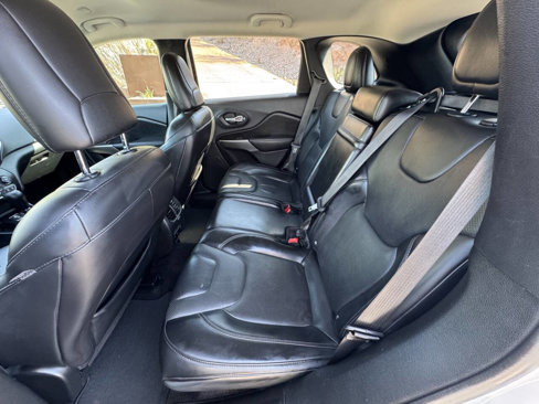 Used 2019 Jeep Cherokee Limited w/ Trailer Tow Group image 14