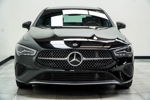 Used 2025 Mercedes-Benz CLA 250 w/ Exclusive Package image 7