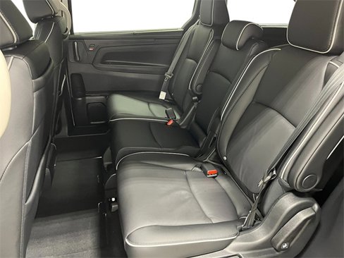 New 2026 Honda Odyssey Touring image 21
