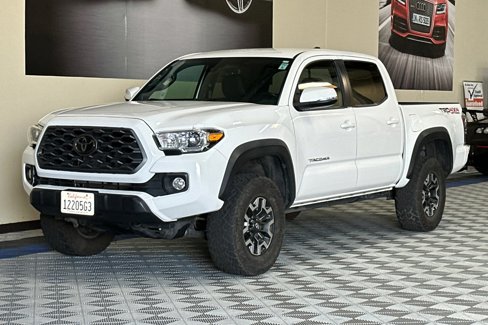 Used 2021 Toyota Tacoma TRD Off-Road image 8