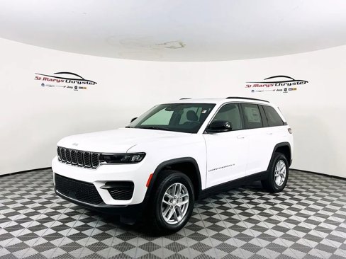 New 2025 Jeep Grand Cherokee Laredo X w/ Luxury Tech Group I image 4