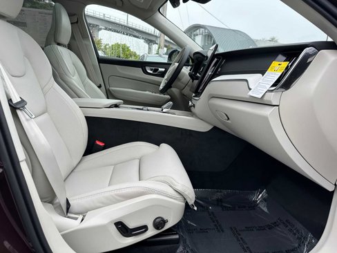 New 2026 Volvo XC60 B5 Ultra w/ Protection Package image 18