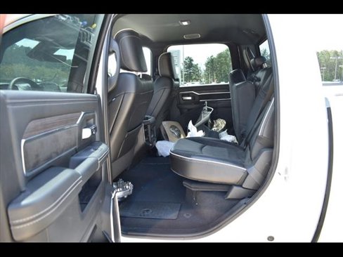 New 2025 RAM 3500 Laramie w/ Towing Technology Group image 16