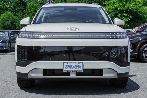 New 2026 Hyundai Ioniq 9 SE image 2