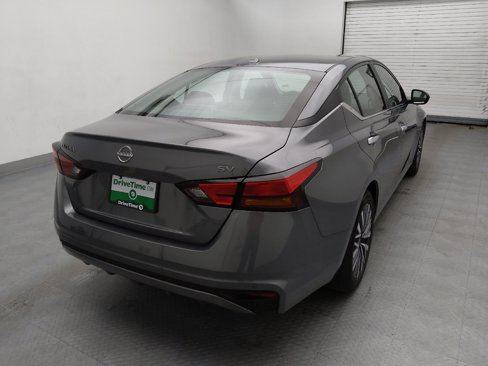 Used 2024 Nissan Altima 2.5 SV image 7