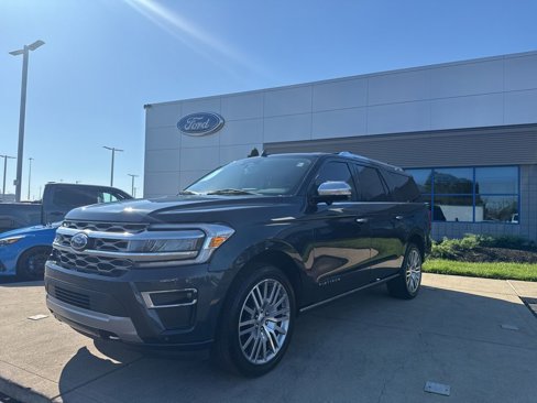 Used 2022 Ford Expedition Max Platinum image 1
