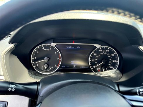 Used 2020 Nissan Altima 2.5 SV image 24