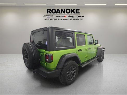 Used 2025 Jeep Wrangler Sport S image 5