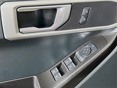 Used 2021 Ford Explorer 4WD image 9