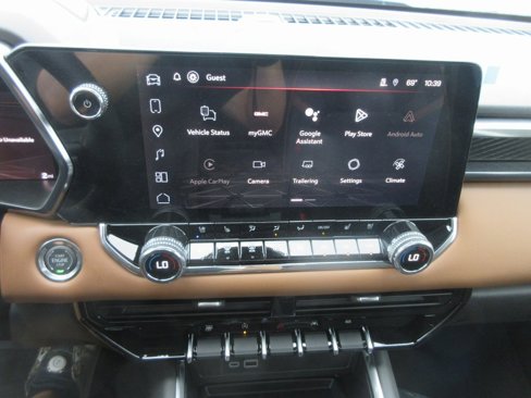 New 2026 GMC Canyon AT4 w/ Technology Plus Package image 18