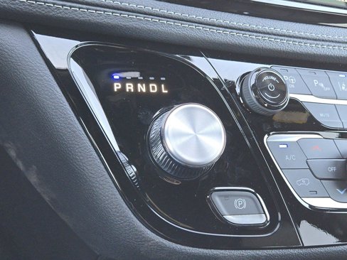 New 2025 Chrysler Pacifica Select image 55
