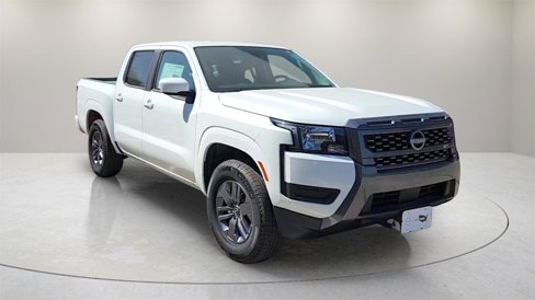 Certified 2025 Nissan Frontier SV image 1