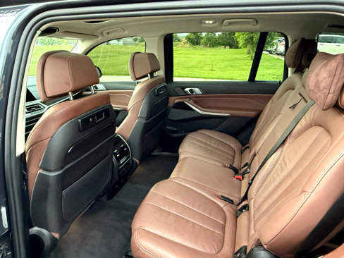 Used 2020 BMW X7 xDrive40i w/ Premium Package image 15