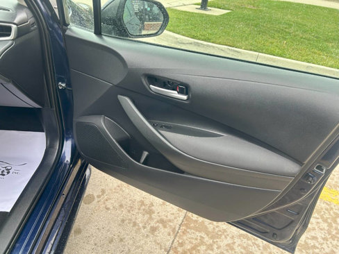 Used 2020 Toyota Corolla LE image 34