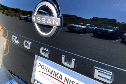 Certified 2023 Nissan Rogue SV image 31