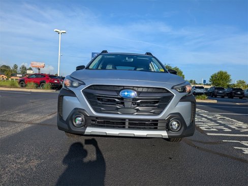 New 2025 Subaru Outback Limited image 8