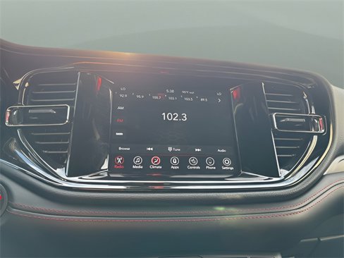 Used 2024 Dodge Durango GT image 16