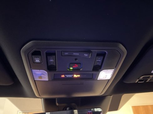 New 2025 Toyota Tundra Limited image 17