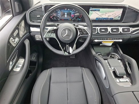 New 2026 Mercedes-Benz GLS 580 4MATIC image 2