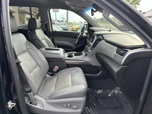 Used 2019 Chevrolet Suburban LT image 9