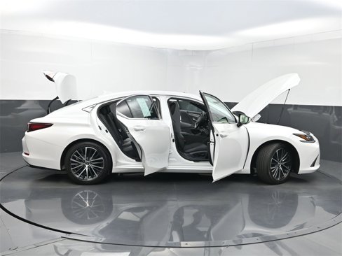 Used 2024 Lexus ES 350 w/ Premium Package image 38