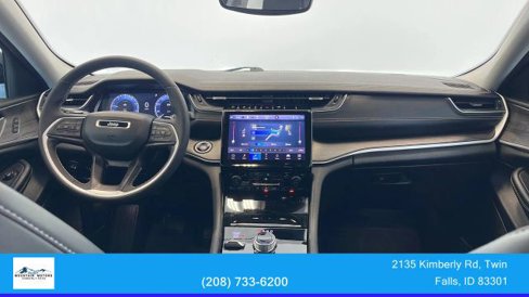 Used 2023 Jeep Grand Cherokee Limited w/ Black Appearance Package image 48