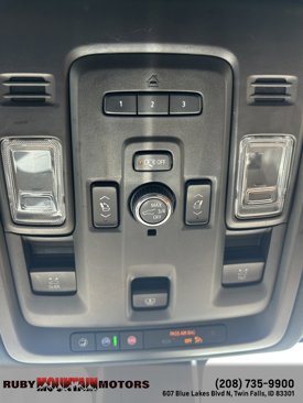 Used 2021 Chevrolet Suburban High Country w/ Premium Package image 12