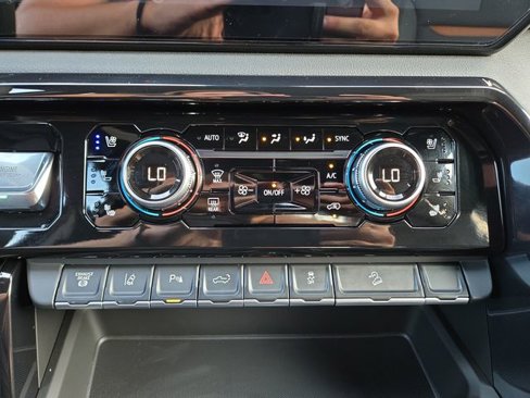 New 2026 GMC Sierra 3500 AT4 w/ AT4 Premium Plus Package image 31