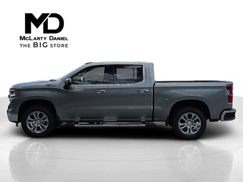 New 2026 Chevrolet Silverado 1500 LTZ w/ LTZ Premium Package image 3