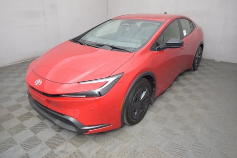 New 2026 Toyota Prius LE image 1