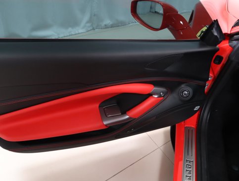 Certified 2022 Ferrari F8 Tributo image 23