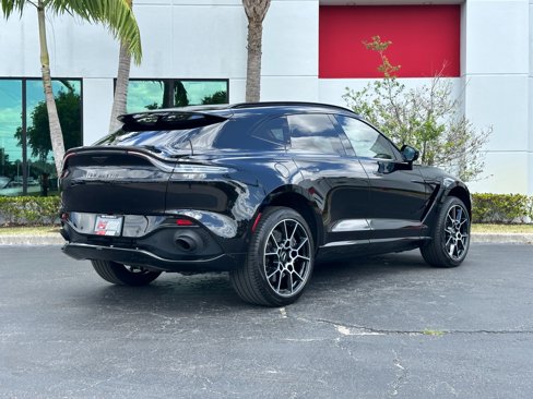 Used 2021 Aston Martin DBX image 33