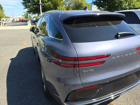 Certified 2026 Genesis GV70 2.5T Advanced image 4