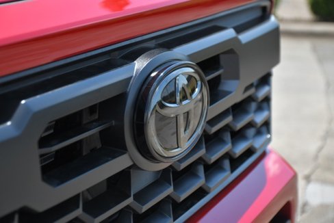 New 2025 Toyota Tacoma TRD Off-Road image 9