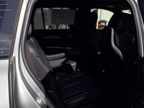 New 2026 Cadillac Vistiq Luxury image 21