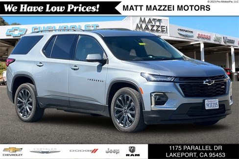 Used 2023 Chevrolet Traverse RS image 1
