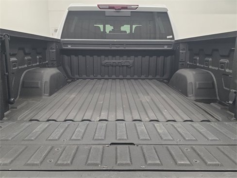 Used 2024 GMC Sierra 1500 AT4 w/ Technology Package image 18